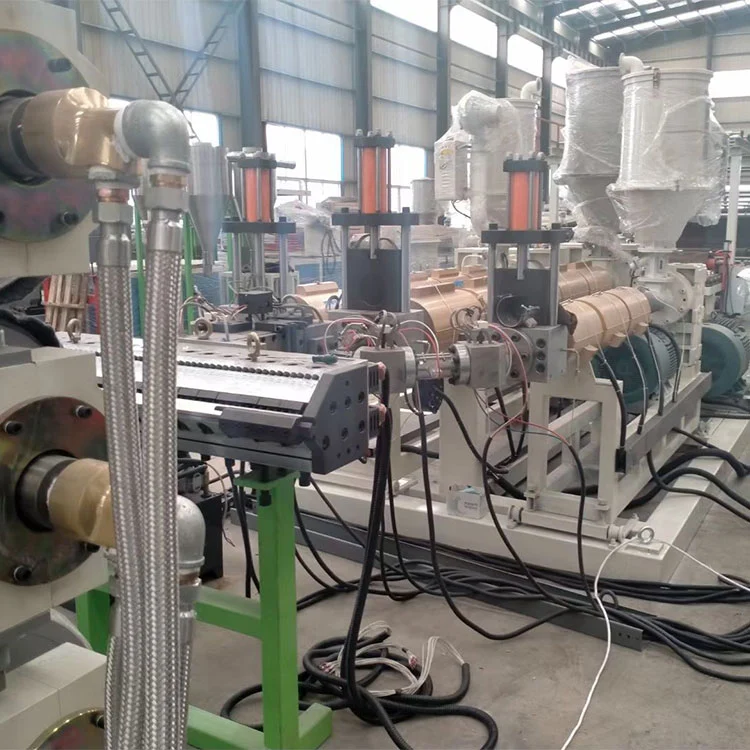 PE PP Three-layer Co-extrusion Board Machine